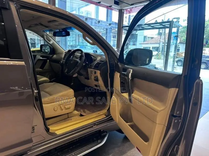 Toyota Land Cruiser Prado TX 150 5 frwrd 2015