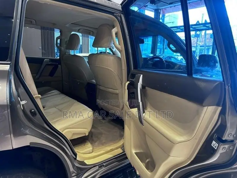Toyota Land Cruiser Prado TX 150 5 frwrd 2015