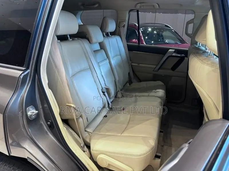 Toyota Land Cruiser Prado TX 150 5 frwrd 2015
