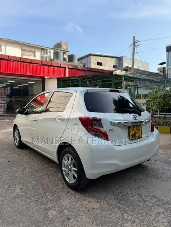 Toyota Vitz 2016