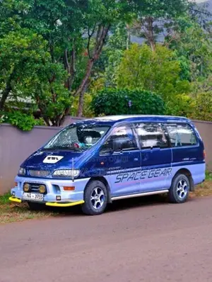 Mitsubishi Delica 1997