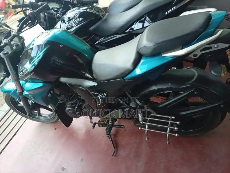 Yamaha FZs V2 2016
