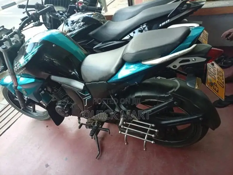 Yamaha FZs V2 2016