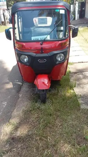 Bajaj RE 2025