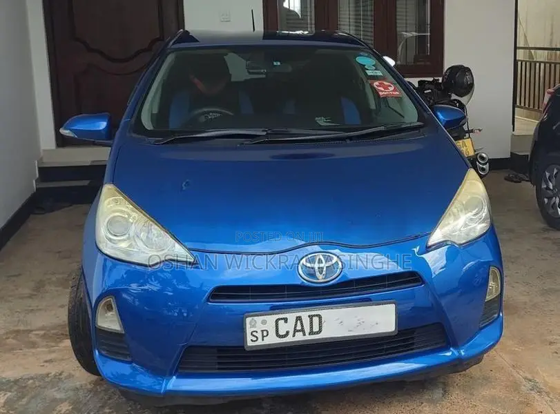 Toyota Aqua 2013