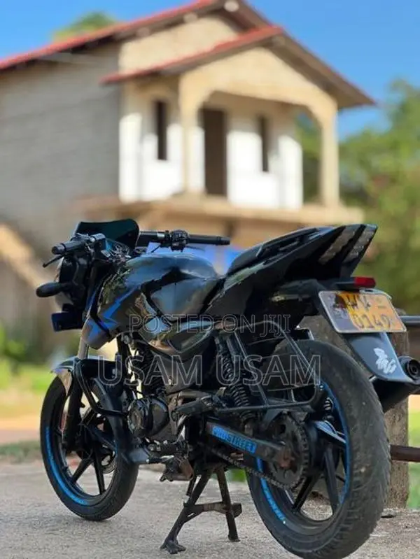 Bajaj Pulsar 180 2011