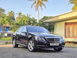 Mercedes Benz E200 CGI Avantgarde 2011