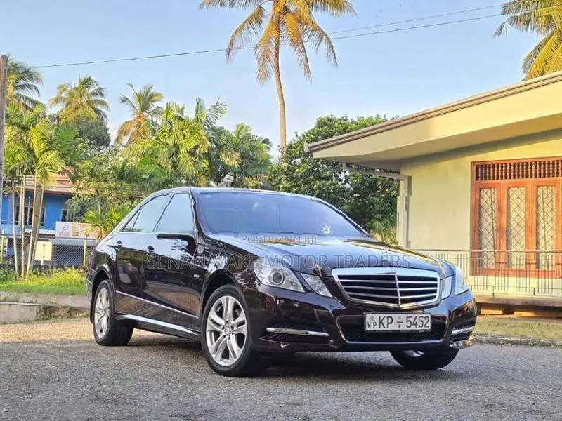 Mercedes Benz E200 CGI Avantgarde 2011