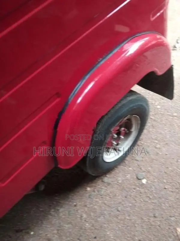 Bajaj RE 2001
