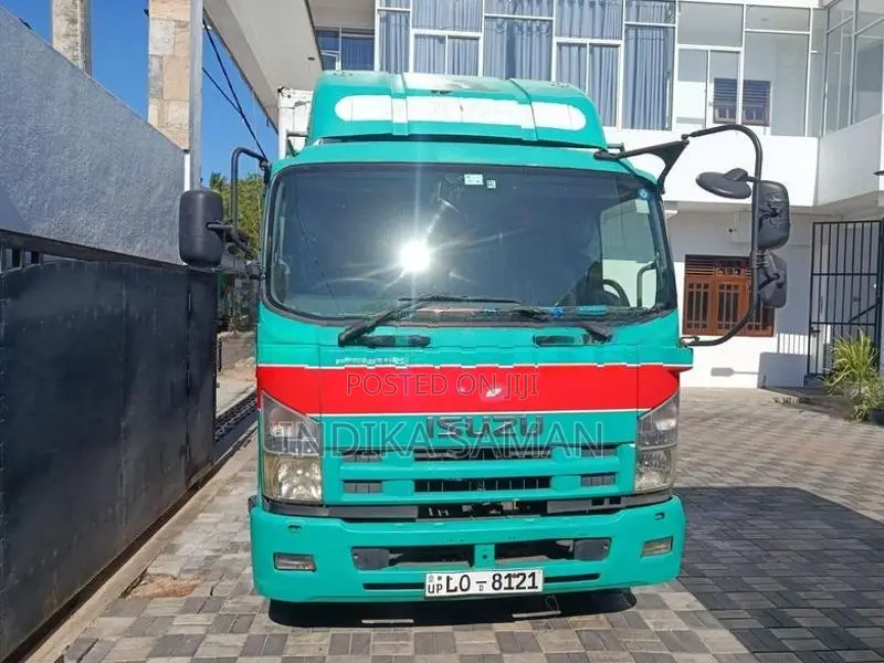 Isuzu Forward 2011