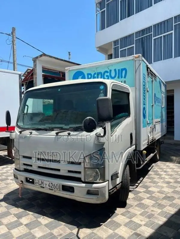 Isuzu Elf 14 1/2 Ft 2011