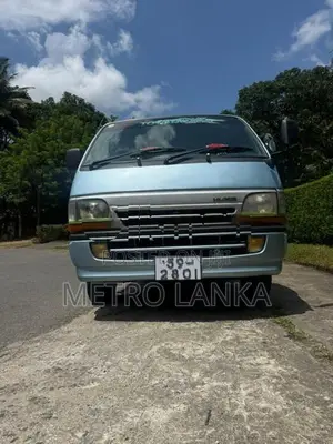 Toyota Dolphin LH102 1991