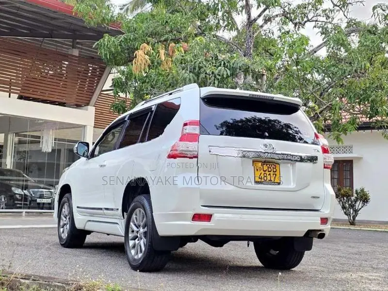 Toyota Land Cruiser Prado TX-L G Frontier 2017