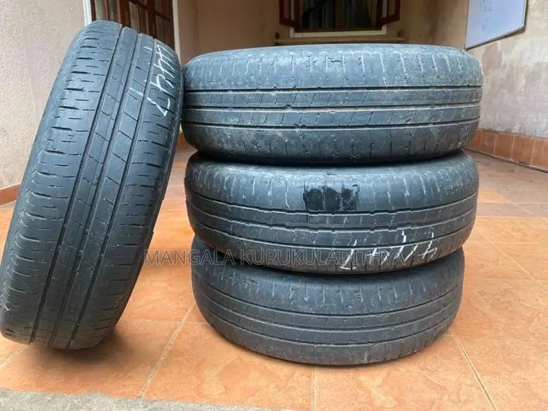 Bridgestone Tyres 195/60 R17 90H