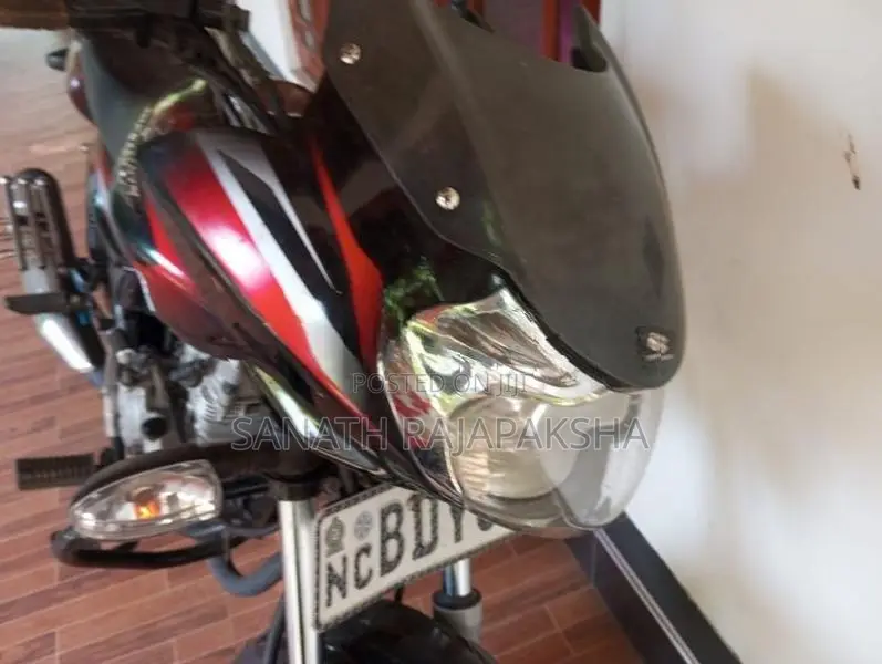 Bajaj Discover 125 2016