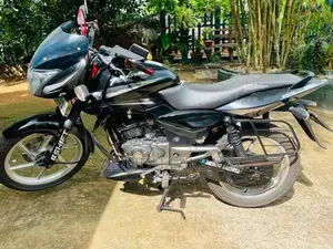 Bajaj Pulsar 150 2015