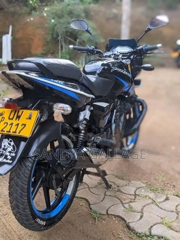 Bajaj Pulsar 180 2009