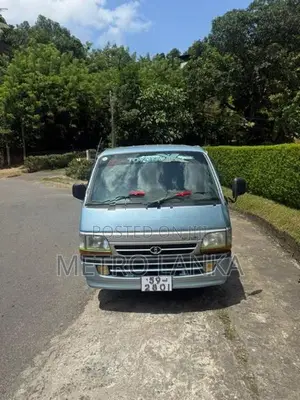 Toyota Dolphin LH102 1991