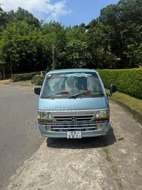 Toyota Dolphin LH102 1991