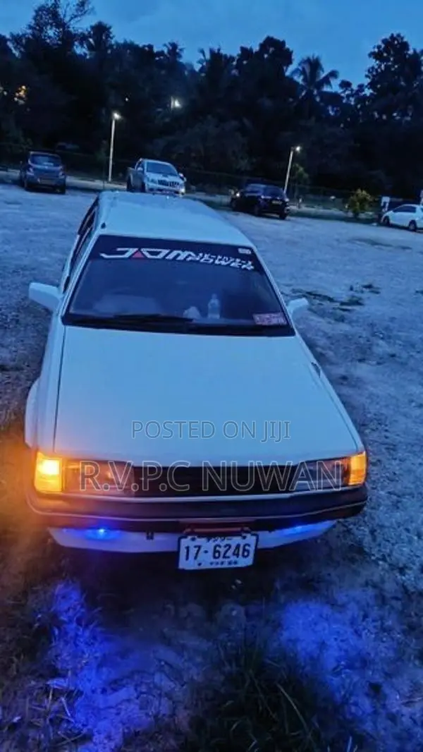 Mazda Familia 1987