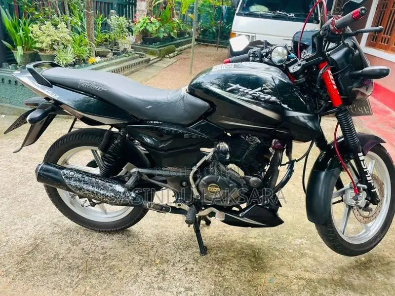 Bajaj Pulsar 150 2015