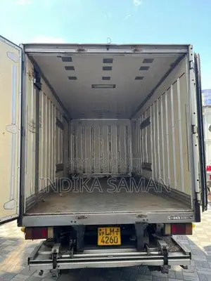 Isuzu Elf 14 1/2 Ft 2011