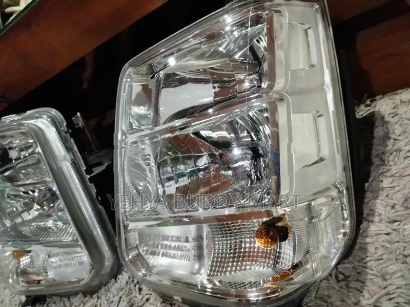 Suzuki Every Da17 Wagon Head Light