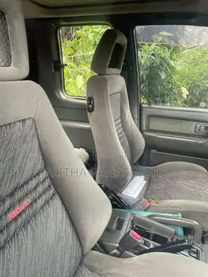 Isuzu Bighorn 1998