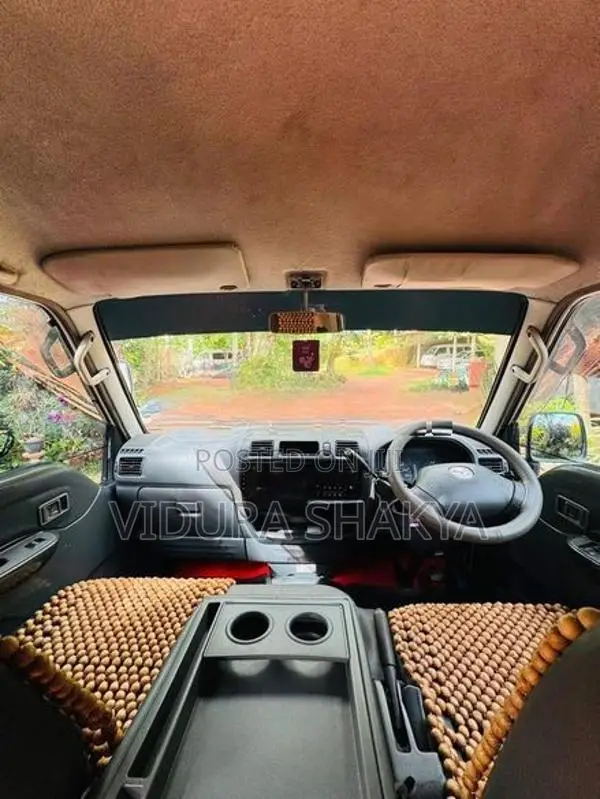Mazda Bongo 2009