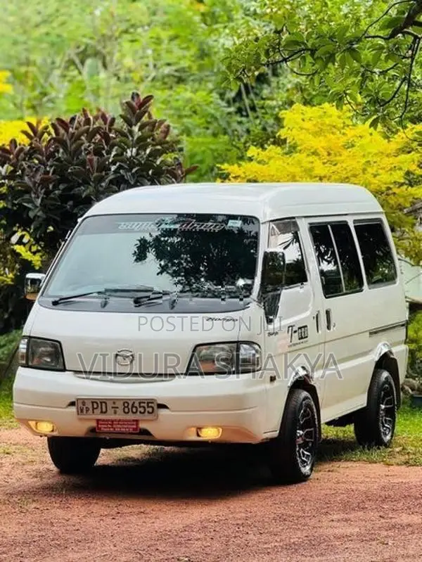 Mazda Bongo 2009