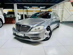 Mercedes Benz S300 2012