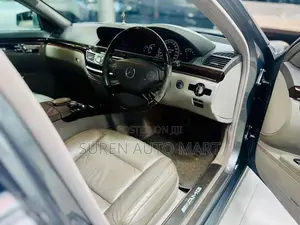 Mercedes Benz S300 2012