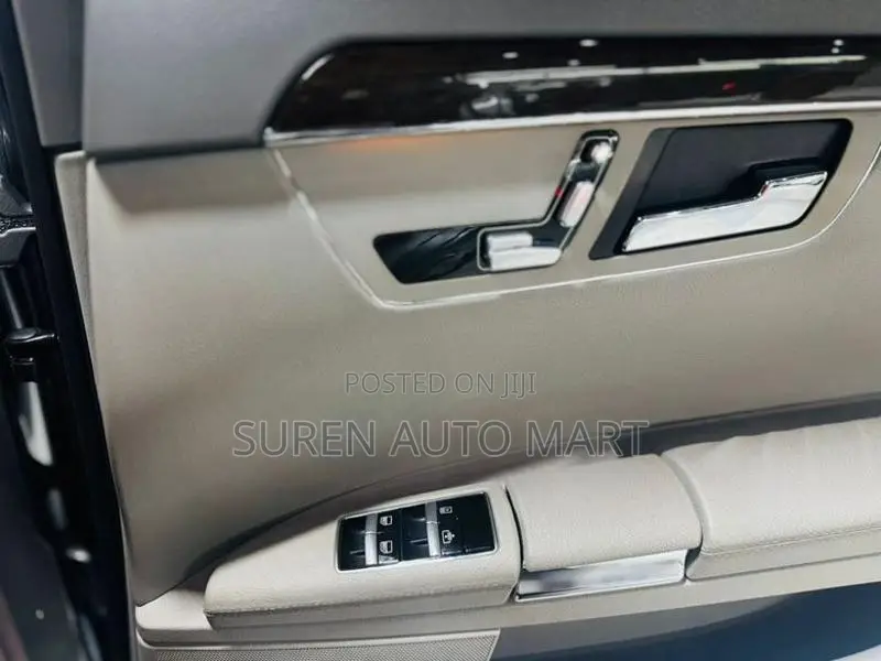 Mercedes Benz S300 2012