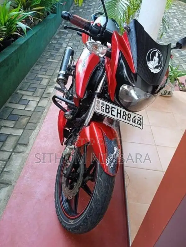 TVS Apache 2016