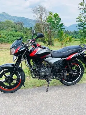 Bajaj Discover 2018