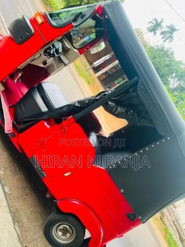 Bajaj RE ABW 2026