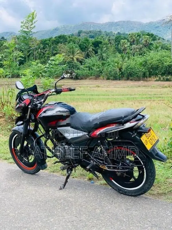 Bajaj Discover 2018