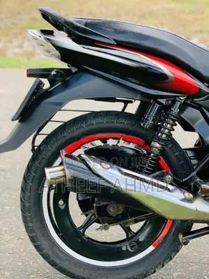 Bajaj Discover 2018