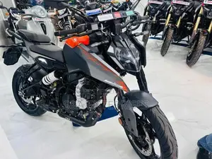 KTM Duke 250 Bajaj 2026