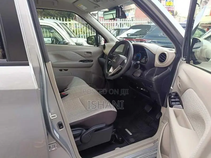 Mitsubishi eK Wagon 2023