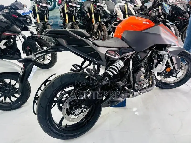 KTM Duke 250 Bajaj 2026