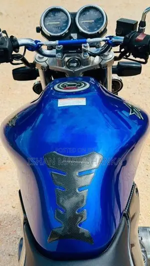 Honda Hornet 125 2020