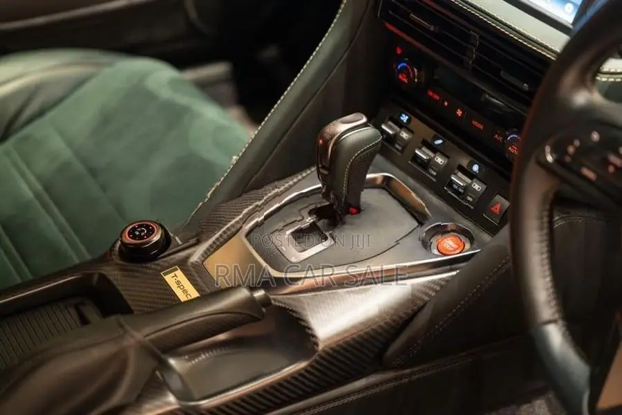 Nissan GT-R R35 T-Spec 2025