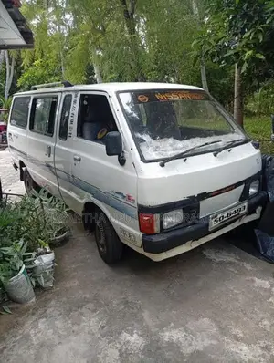 Nissan Vanette 1983