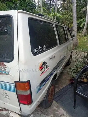 Nissan Vanette 1983