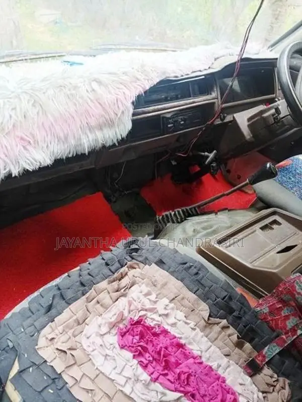Nissan Vanette 1983