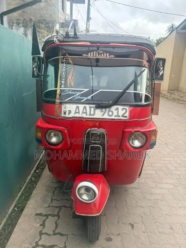 Bajaj RE Three Wheeler 2012