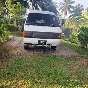 Nissan Vanette 1994