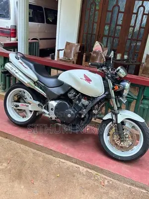 Honda Hornet 2014