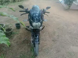 Bajaj Pulsar 180 2007